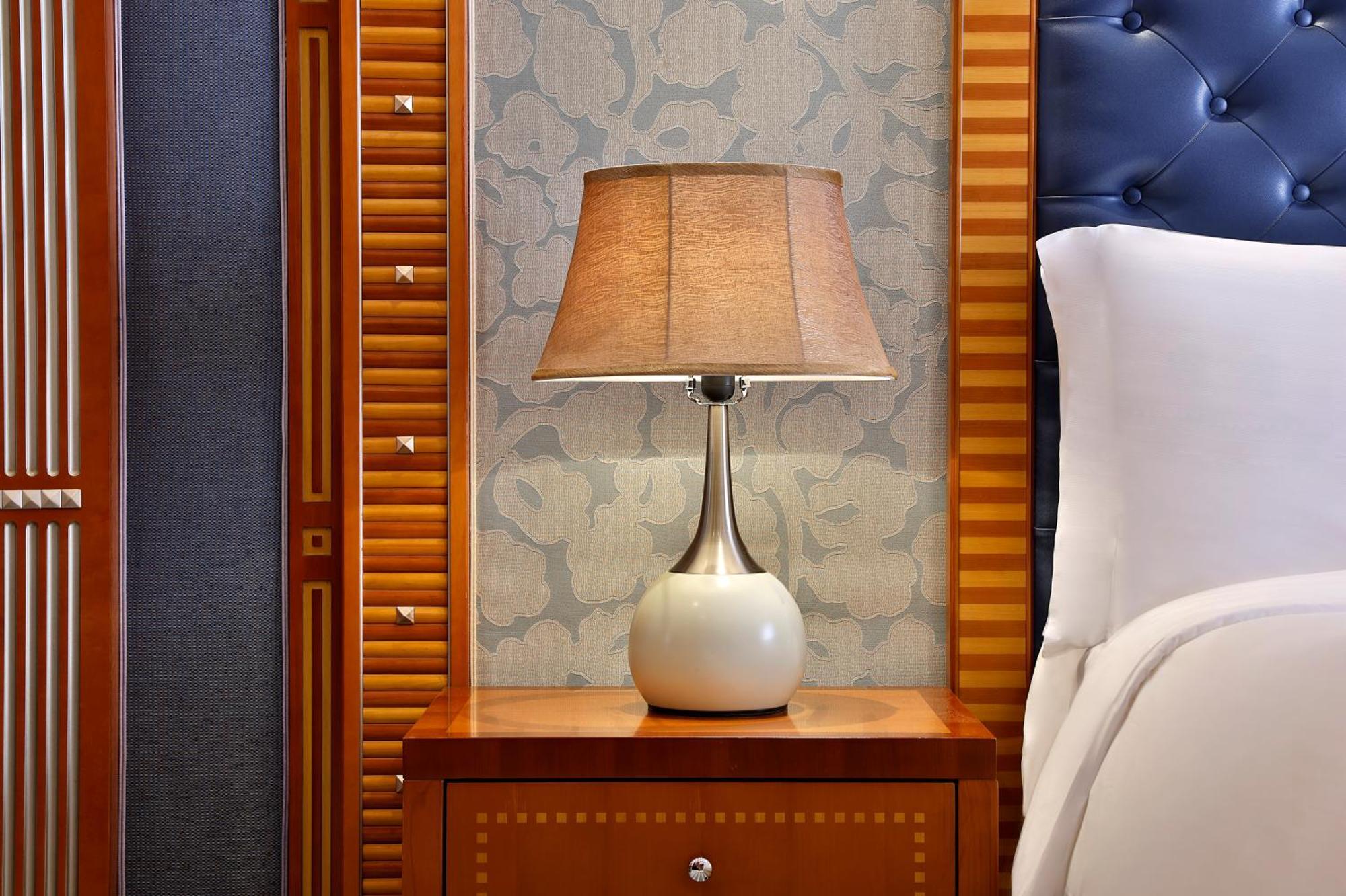 Готель The Ritz-Carlton Джидда Екстер'єр фото A table lamp
