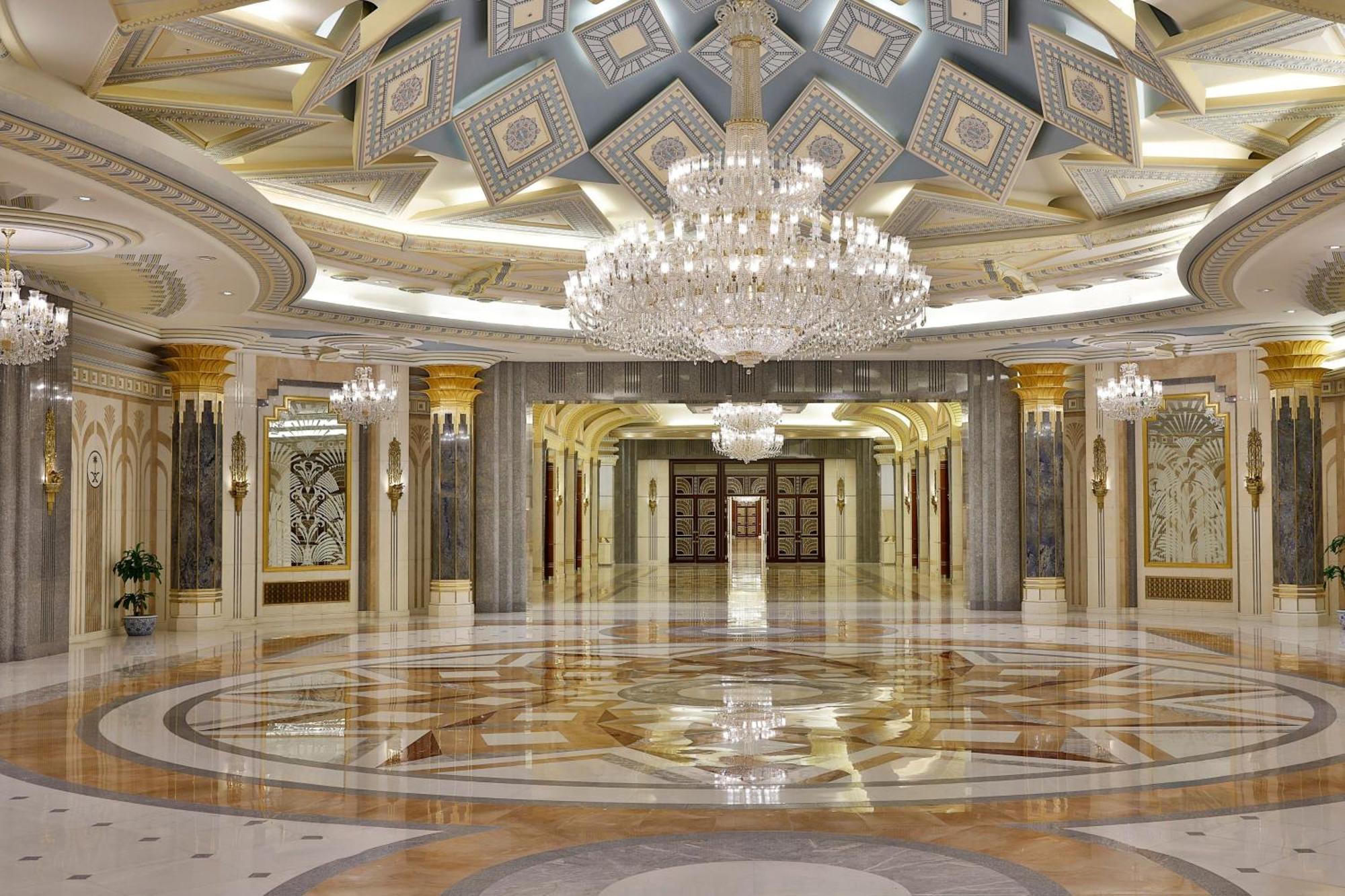 Готель The Ritz-Carlton Джидда Екстер'єр фото The lobby of the hotel